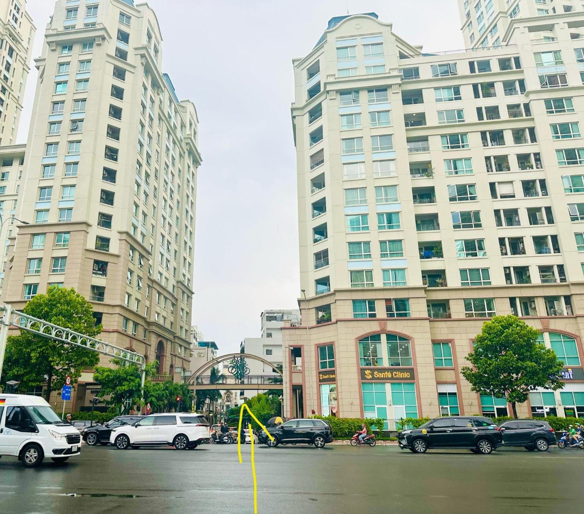 Spacious & Modern Balcony 1br With Desk Căn hộ